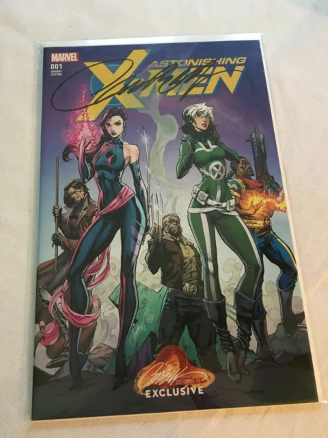Astonishing X-Men #1 SIGNED J. Scott Campbell EXCLUSIVE Variant B - NM w/COA