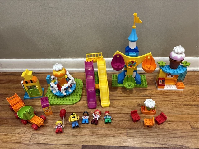 LEGO 10840 DUPLO Big Fair Amusement Park Carousel Ferris Wheel 98