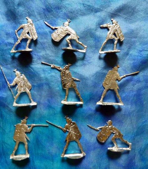 Plats d'étain - flat tin - Zinnfiguren - 21 Soldats plats d'étain