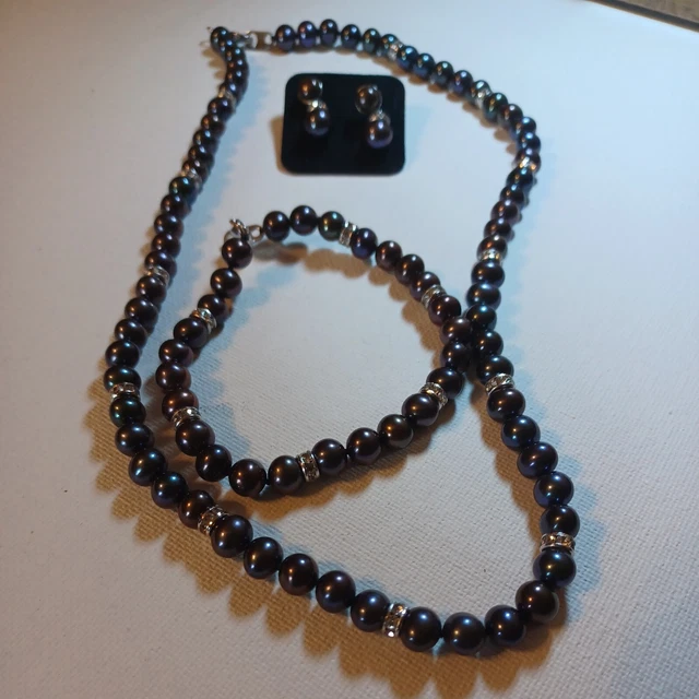 Midnight spell black shop pearl necklace