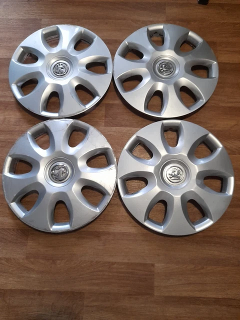 "Vauxhall astra corsa finiture ruote coprimozzo copriruota, 4x, originale, 15"
