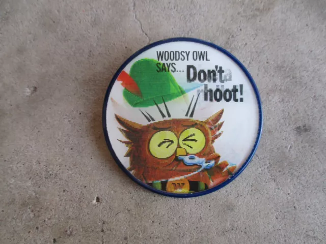 vintage 1970 Woodsy the Owl Vari-Vue Flicker rare Reflector Button Pin Back