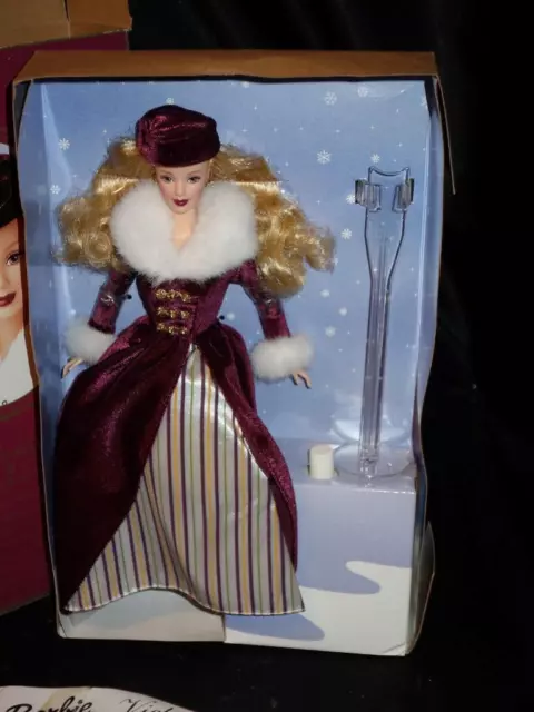 2000 VICTORIAN ICE SKATER Barbie Special Edition W Music Box