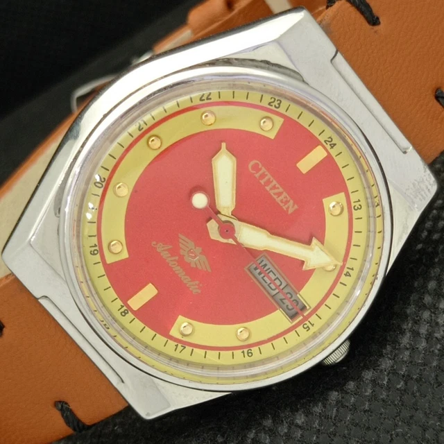 VINTAGE CITIZEN AUTOMATIC 8200 JAPAN MENS DAY/DATE RED WATCH 587a-a308392-5