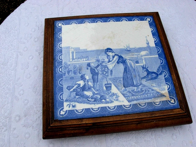 Dessous De Plat Ancien Choisy-le-Roi – Bois Et Faïence – Décor Oriental – 19ème