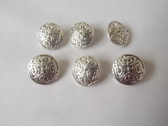 6 x Lovely Celtic Knot Metal Buttons 16mm Sewing Knits Silver Colour P90