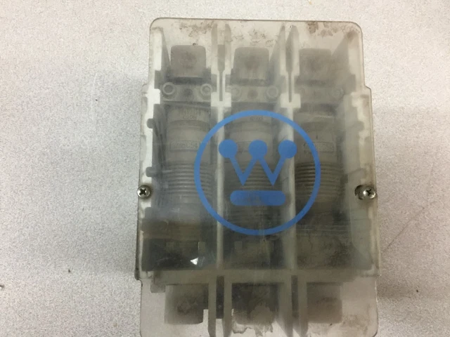 Used Westinghouse 160Amp 3Pole 120Vac Coil Vacuum Contactor V201Krcj Used Westinghouse 160Amp 3Pole 120Vac Coil Vacuum Contactor V201Krcj