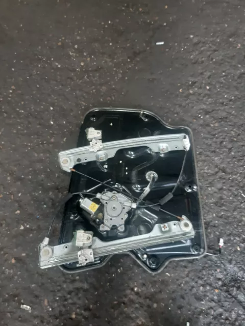 2006 Nissan Murano Driver Side Front Window Regulator 80730Ca011