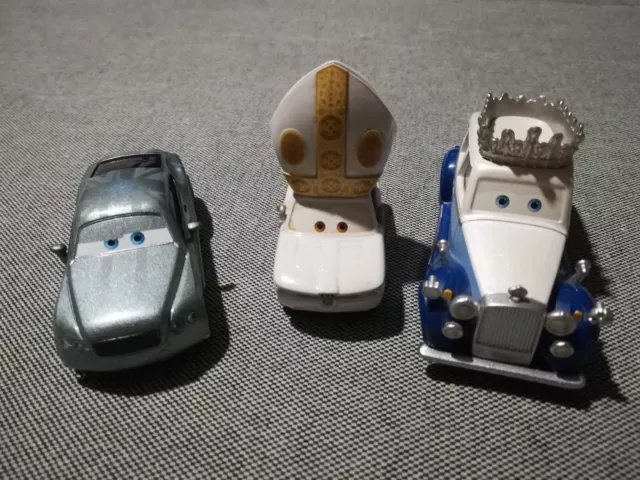 CARS Lot de 24 Voitures Et Camions Disney.Pixar CARS en Excellent État