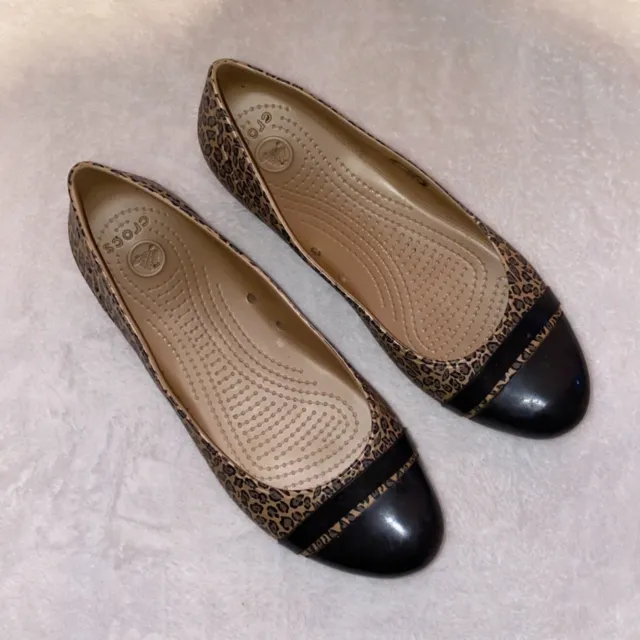 Croc's women's cap toe leopard flats size 10