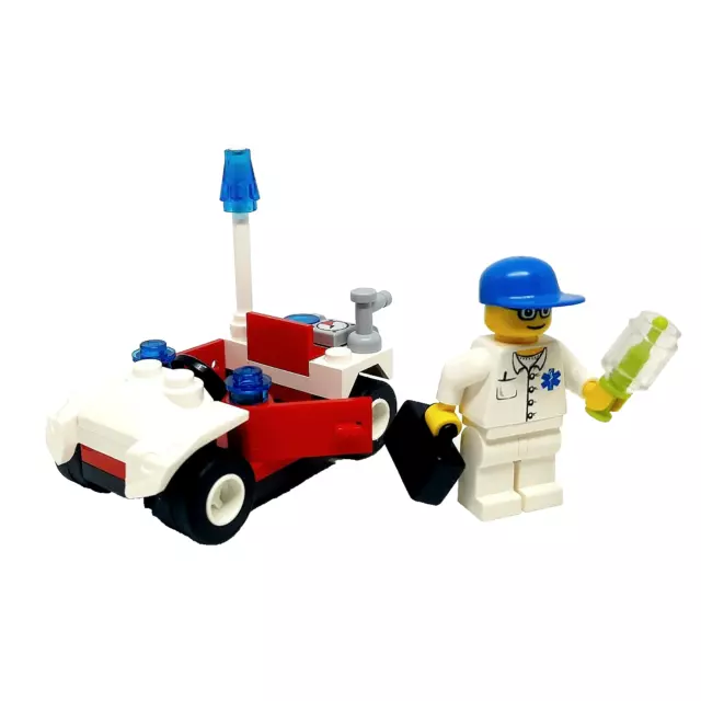 LEGO® Mobile EMT Doctor Nurse Minifigure Syringe Hospital Ambulance Car