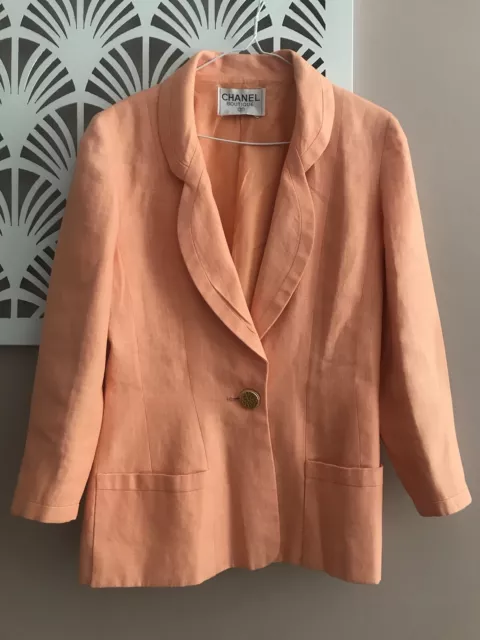 Veste Chanel. En Lin. Vintage. Comme Neuve. Époque Lagerfeld. Corail. Taille 38.