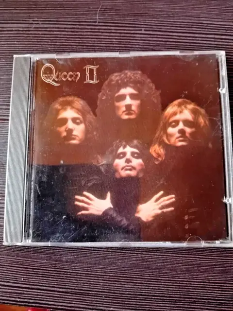 QUEEN - CD - II - Rock - Sehr Gut