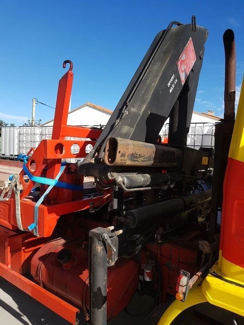 Renault s130 depanneuse JP1A12 Avec grue 5