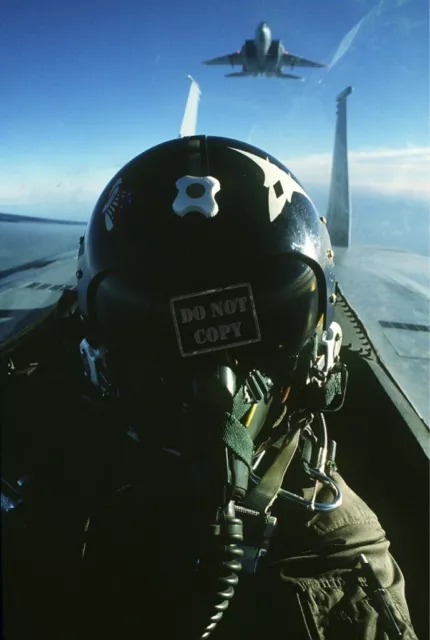 Cockpit of an US AIR FORCE USAF F-15 Eagle aircraft 8X12 PHOTOGRAPH