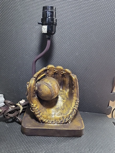 Vintage Baseball Lamp Glove with Ball 12"height 7" Base no shade. Vintage Baseball Lamp Glove with Ball 12"height 7" Base no shade.