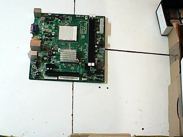 Acer eMachine AMD Motherboard DA061L-3D 09178-1M 48.3BU01.01M AW/ X2 220 CPU
