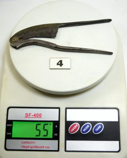 Old Collective Vintage Iron Betel nut / Palm Cutter old Kitchen Décor i12-224