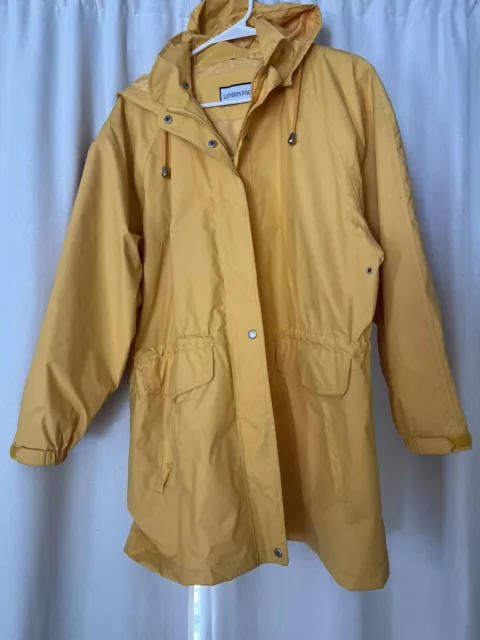 London Fog Yellow Rain Jacket Women’s Size Large. PVC / Polyester