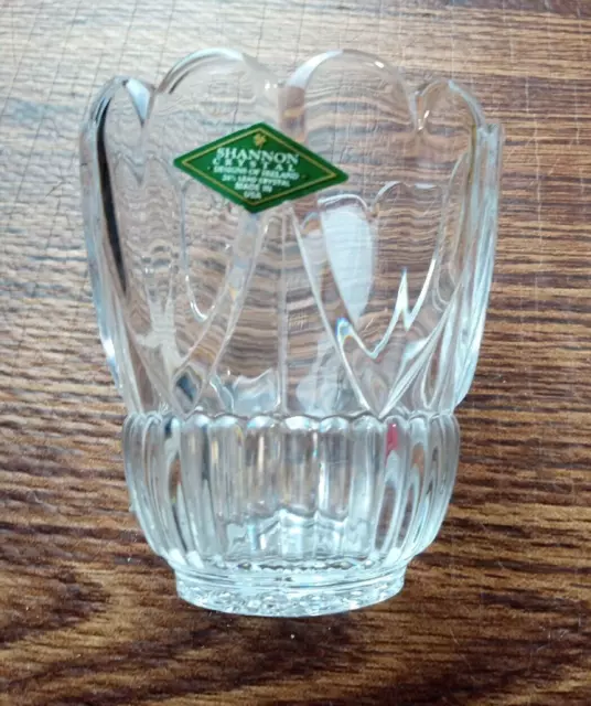 Shannon Crystal Designs of Ireland Round Ribbed Lead Crystal Heart Bowl