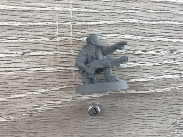 Warhammer 40k - Vétéran Catachan Avec Bolter Lourd (métal, Figurine Démontée, Non Peinte)