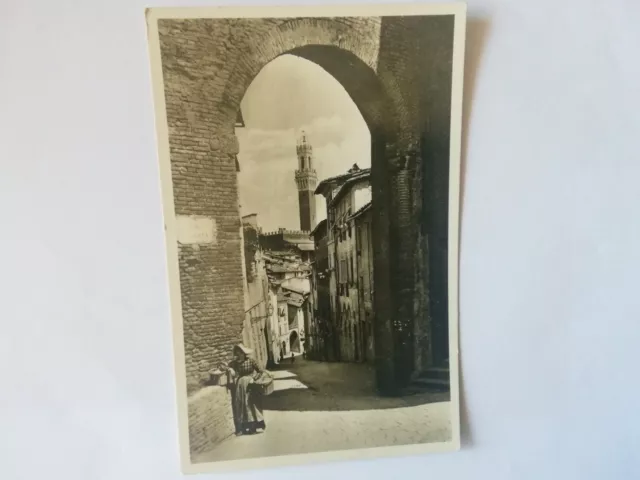 cartolina Siena via Giovanni Dupré e arco di San Giuseppe