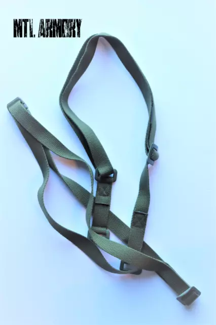 Canadian Forces Gas Mask Carrier Straps   ( Canada Army)