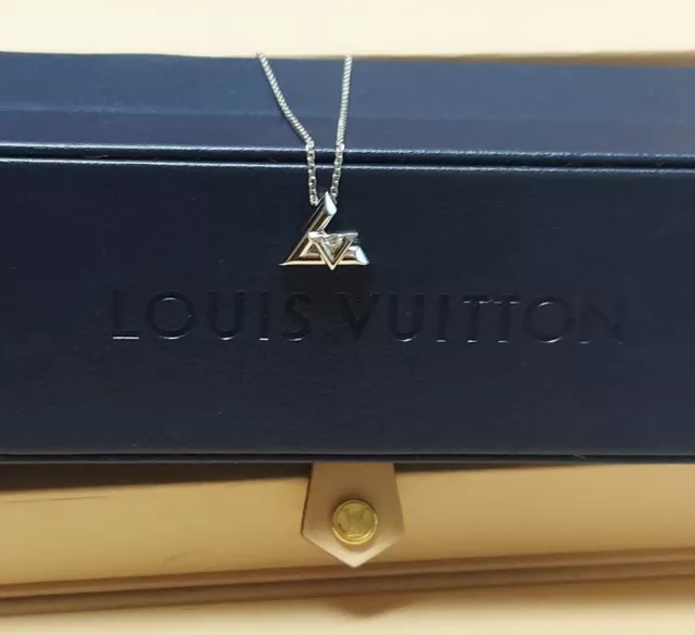Authentic Louis Vuitton 18K White & Yellow Gold Lockit Ring 12.54 Grams