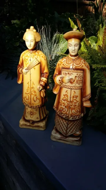 Chinese Pair of porcelain unusual colour statues nice quality items