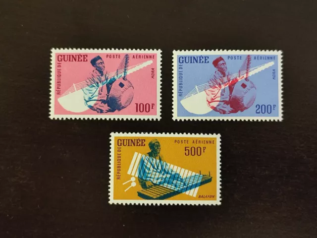 AK38/ Guinea - Guinée - 1962 - Mi 125 / 127 | Yv PA 19 / 21 - MNH