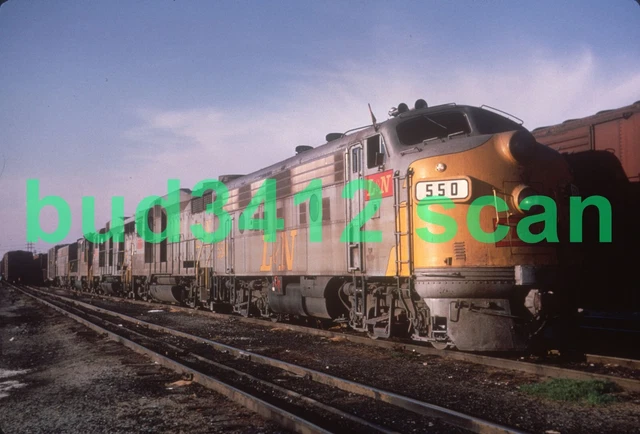 L&N Louisville & Nashville F9 #550 at ?? DUPLICATE Slide!