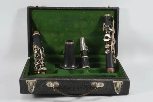 J92B03 - old clarinet G. Rudolf with suitcase, 4676