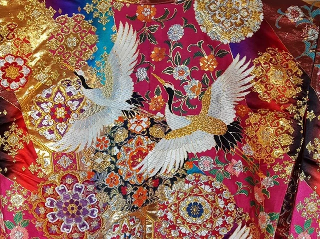 Japanese Kimono Uchikake Luxurious Wedding Embroidery Pure Silk Crane K565 2