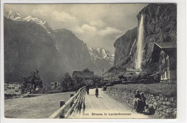 AK Strasse in Lauterbrunnen, um 1900