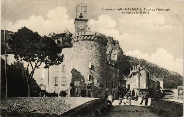 CPA AK MEYRUEIS - Tour de l'Horloge et rue de la Mairie (638333)