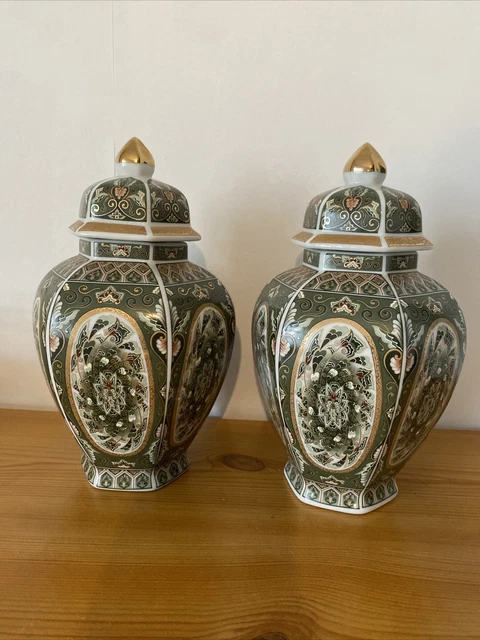 Japanese Imari Jars Lidded Ginger Green Gold Detail 9" X 2
