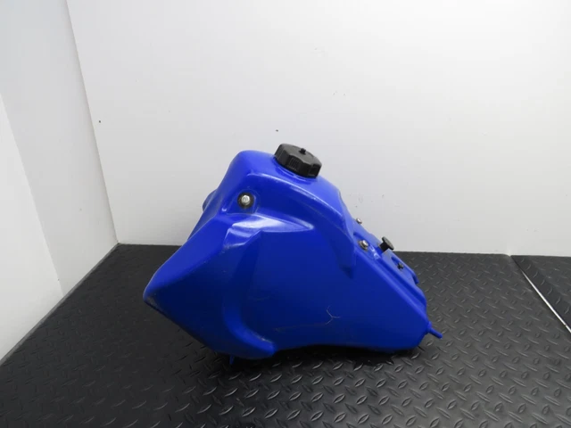 Réservoirs à essence, Prise d'air, débit carburant, Moto