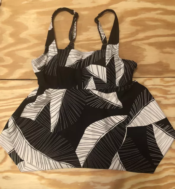 Kona Sol Women’s Tankini Swim Top Square Neck Tie Back Black & White Size S