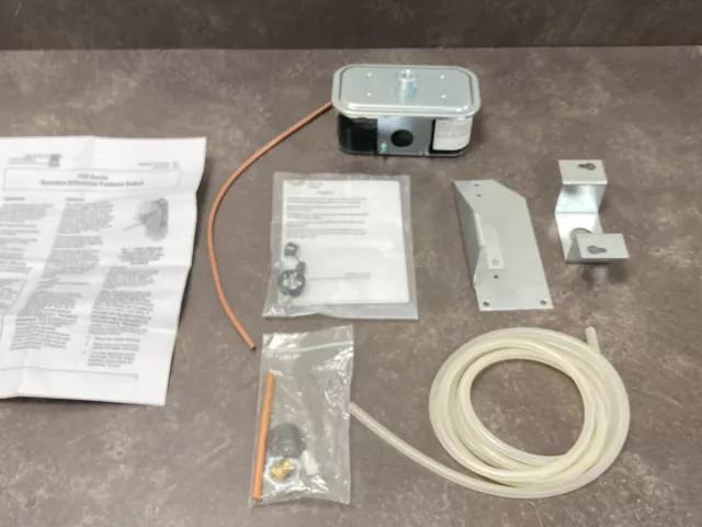 Johnson Controls P32Af-2 Differential Pressure Switch Kit