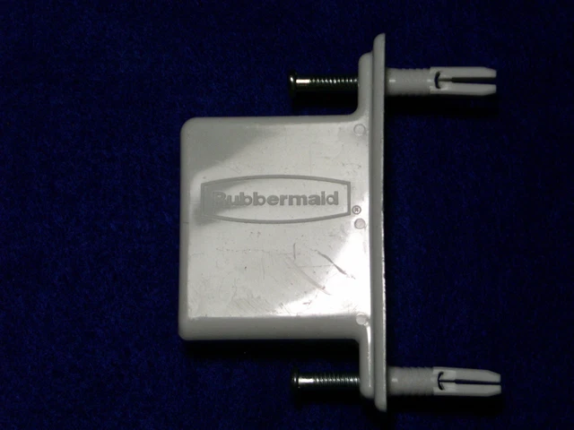 RUBBERMAID CLOSETMAID CLOSET White Wire Shelf SHELVING WALL BRACKETS 2" New