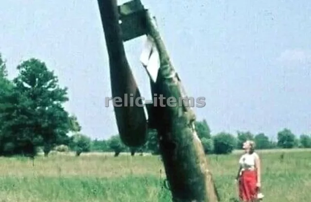 WW2 PICTURE PHOTO German unexploded  V-1 flying bomb In Netherlands 6695