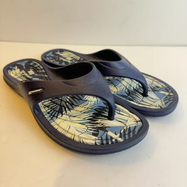 Tek Gear Women’s Size Medium 7/8 Flip Flops Sandals Thongs Blue & White.