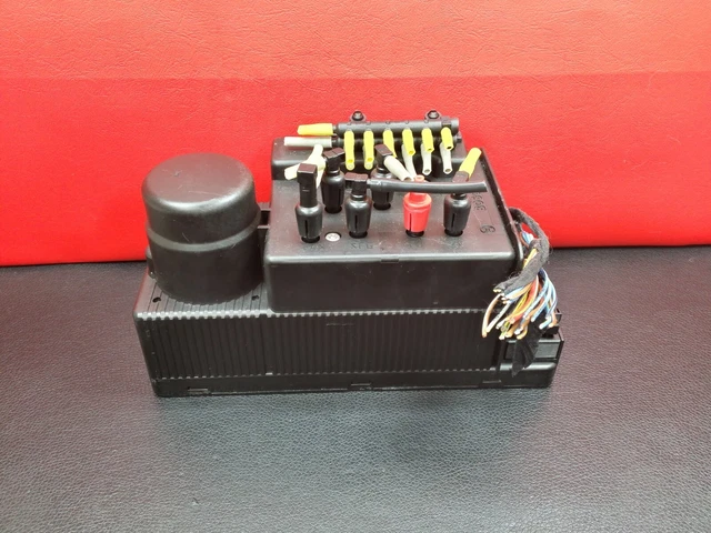 1408002848 MERCEDES W140 S Class 1996 Central Locking Vacuum Pump £189. ...