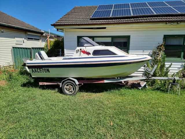 half cabin fibreglass runabout half cabin fibreglass runabout