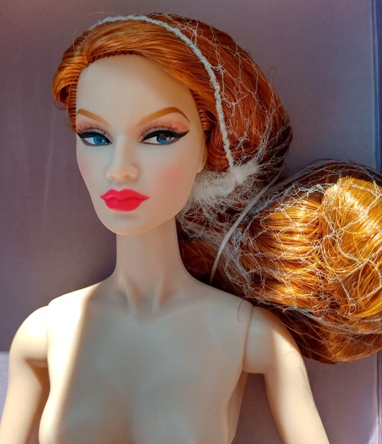 FASHION ROYALTY Intégrity TOYS Red REIGN+Royal