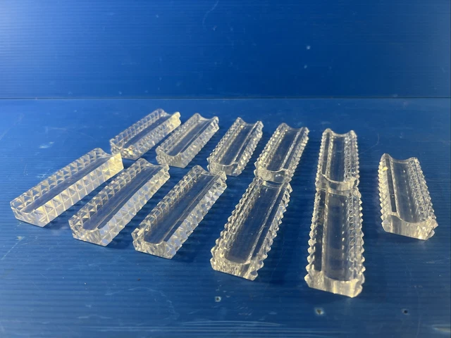 ANCIEN COFFRET DE 12 Porte Couteaux En Cristal Taillé EUR 28,00