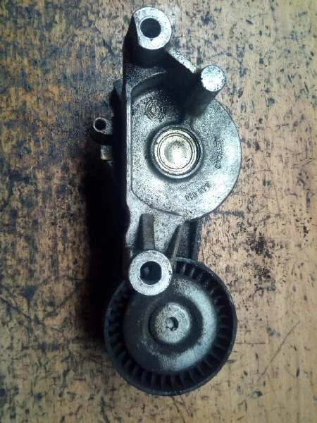 03G903315A galet tendeur pour VOLKSWAGEN GOLF VI VARIANT 2.0 TDI 2009 160006
