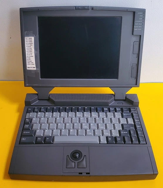 VINTAGE JETTA JETBOOK Model 486SLC33 Laptop Computer Retro Rare