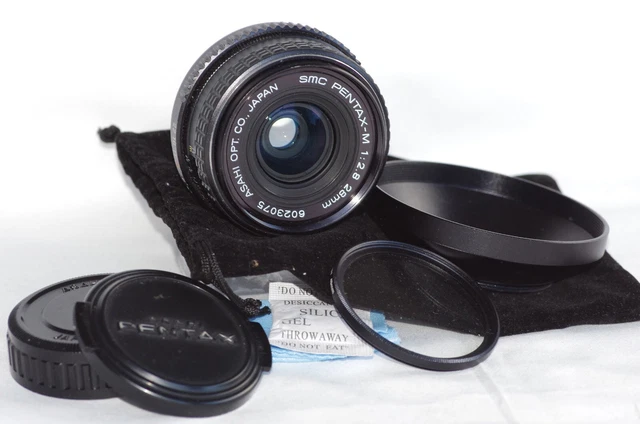 Objectif 28mm f2,8 SMC PENTAX, bouchons, filtre, pare-soleil, housse, IMPECCABLE
