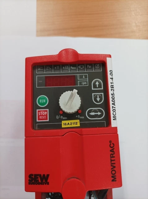 SEW EURODRIVE MOVITRAC MC07A005-2B1-4-00 /#8 A02V 7773 EUR 208,60 ...
